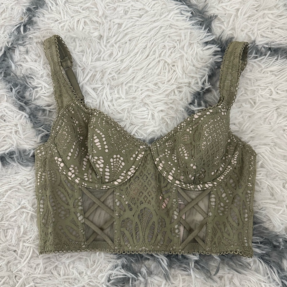 VICTORIA'S SECRET - NWT 32B Dream Angels Cropped Corset Bra - Sage Green